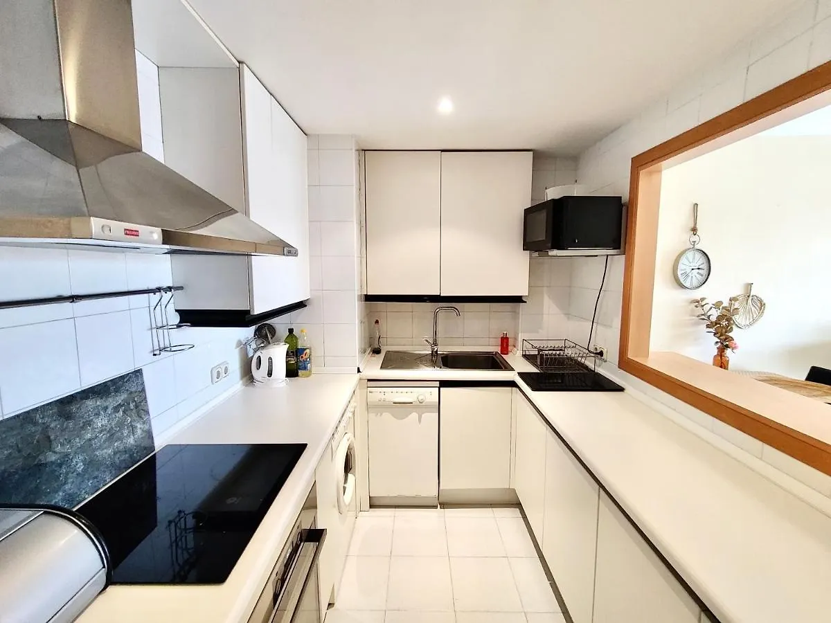 Exclusive Puerto Banus Beach Apartment Free Parking Wifi & Swimming Pool Marbella