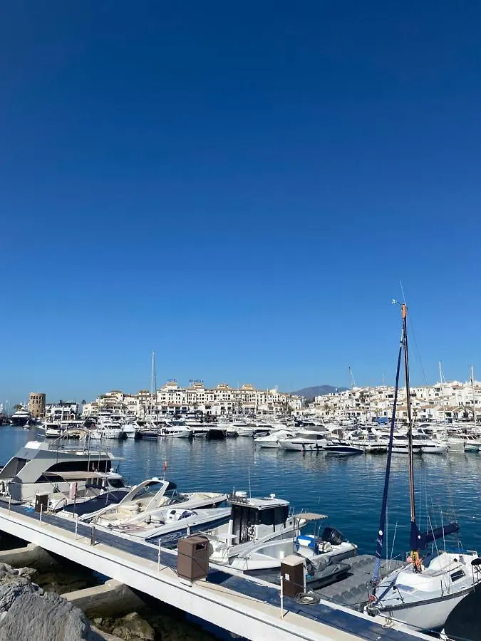 Exclusive Puerto Banus Beach Apartment Free Parking Wifi & Swimming Pool Marbella 0*,